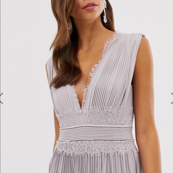 Formal Dress! - Picture 3 of 6